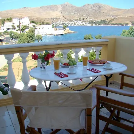 Tassos Apartments I Alinda  Exterior photo